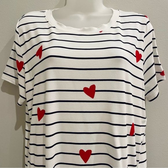 Torrid Supersoft Candy Hearts Striped Short Sleeve Crew Neck Top | Size 0/L - Picture 5 of 14